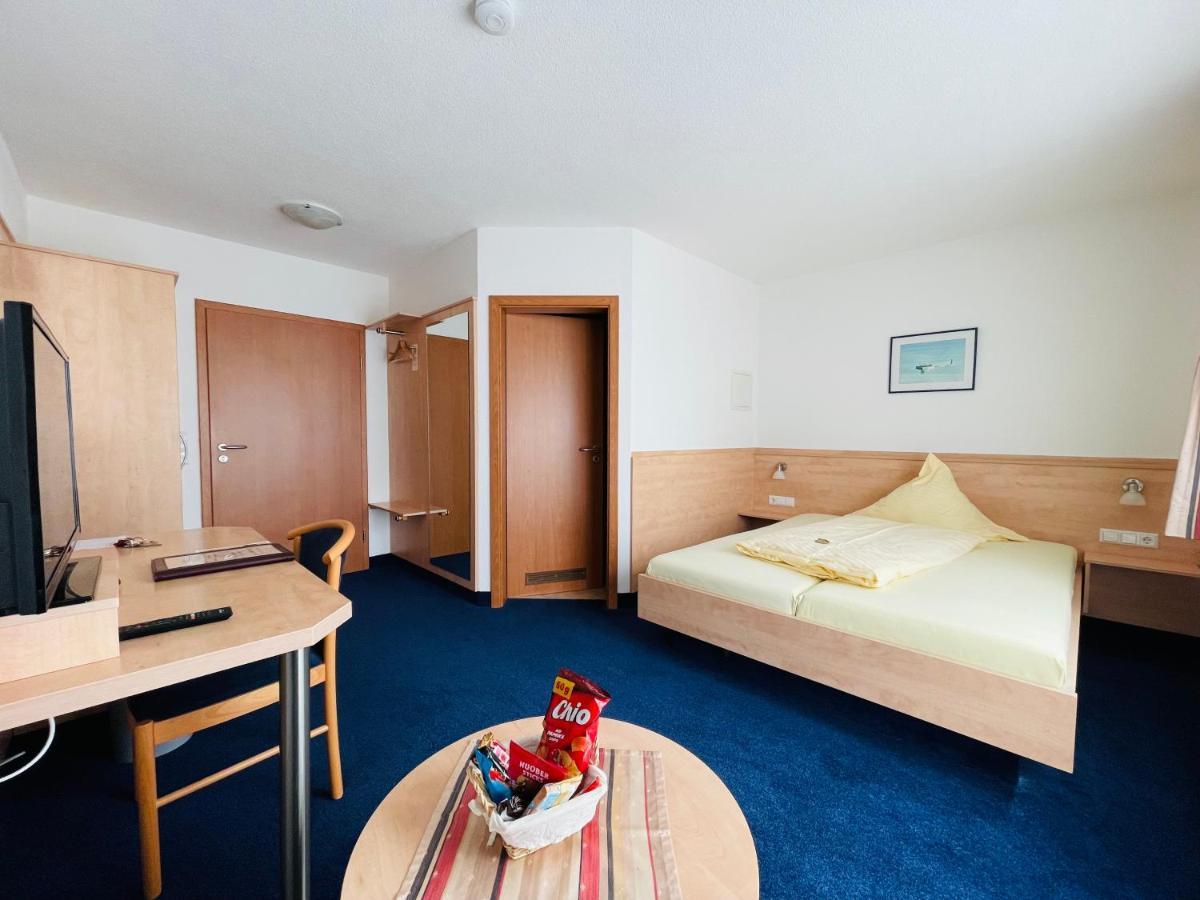 Hotel Zum Fliegerwirt Mengen Kültér fotó