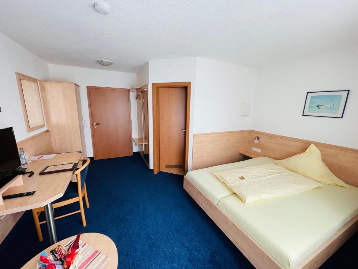 Hotel Zum Fliegerwirt Mengen Kültér fotó