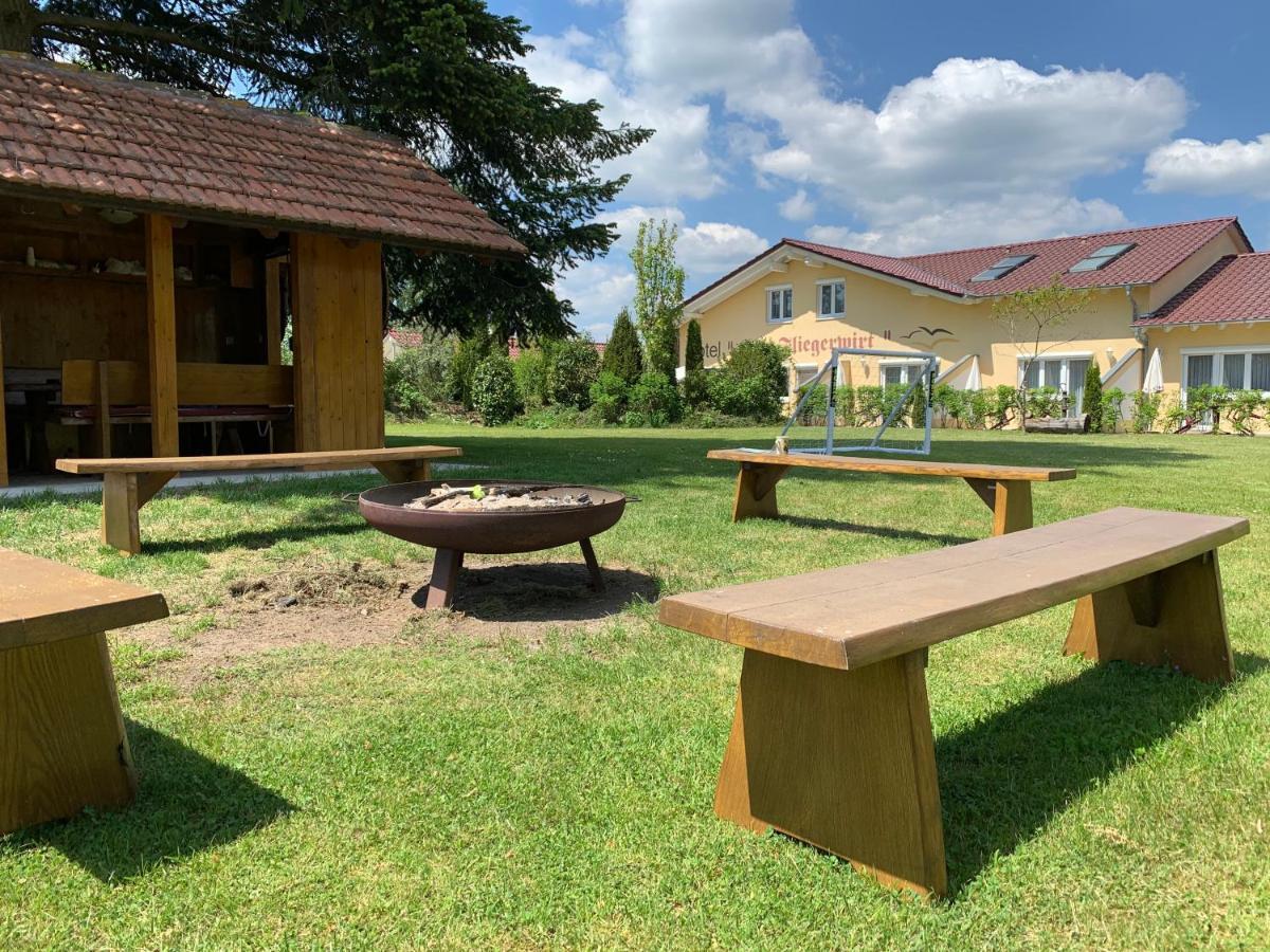Hotel Zum Fliegerwirt Mengen Kültér fotó